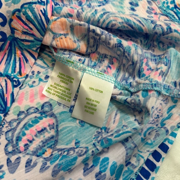 Lilly Pulitzer Etta V-Neck Tee - Picture 5 of 8